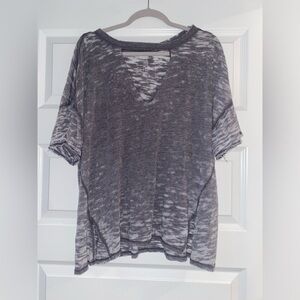 We The Free by Free People Women’s Gray V-Neck Short Sleeve Top